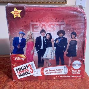 High School Musical 3 Senior Year  CD Board Game with portfolio case. SEALED